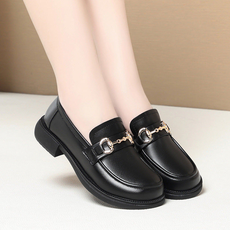 Damen Elegante Mokassins mit modischen Kettendetails EB