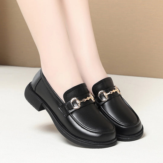 Damen Elegante Mokassins mit modischen Kettendetails EB