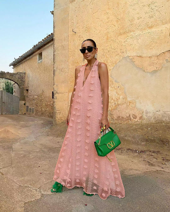 Damen Maxikleid mit voluminösem Saum und zarten Stickereien EB