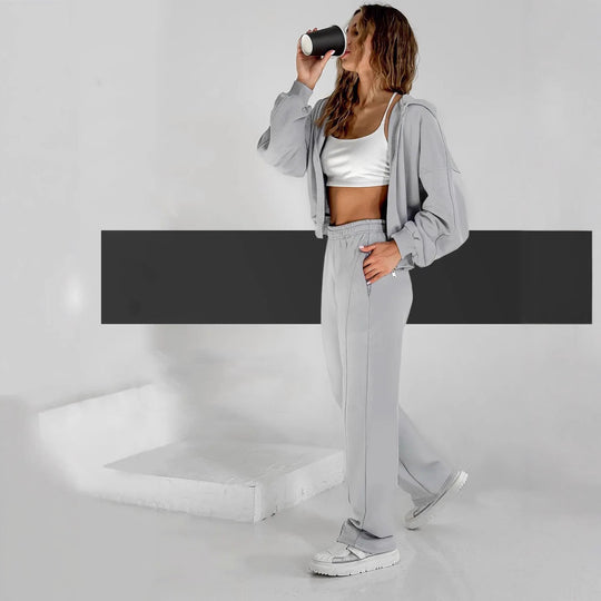 Damen lässiges Sport-Set aus Hoodie und Jogginghose mit praktischen Taschen EB