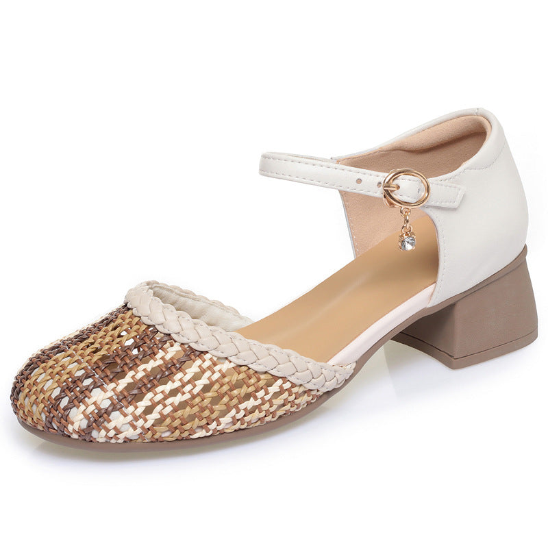 Damen Komfortable Sandaletten mit verstellbarem Fesselriemen und geflochtenem Design EB