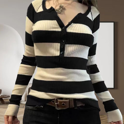 Damen Langarmshirt mit Knopfleiste und Streifenmuster EB