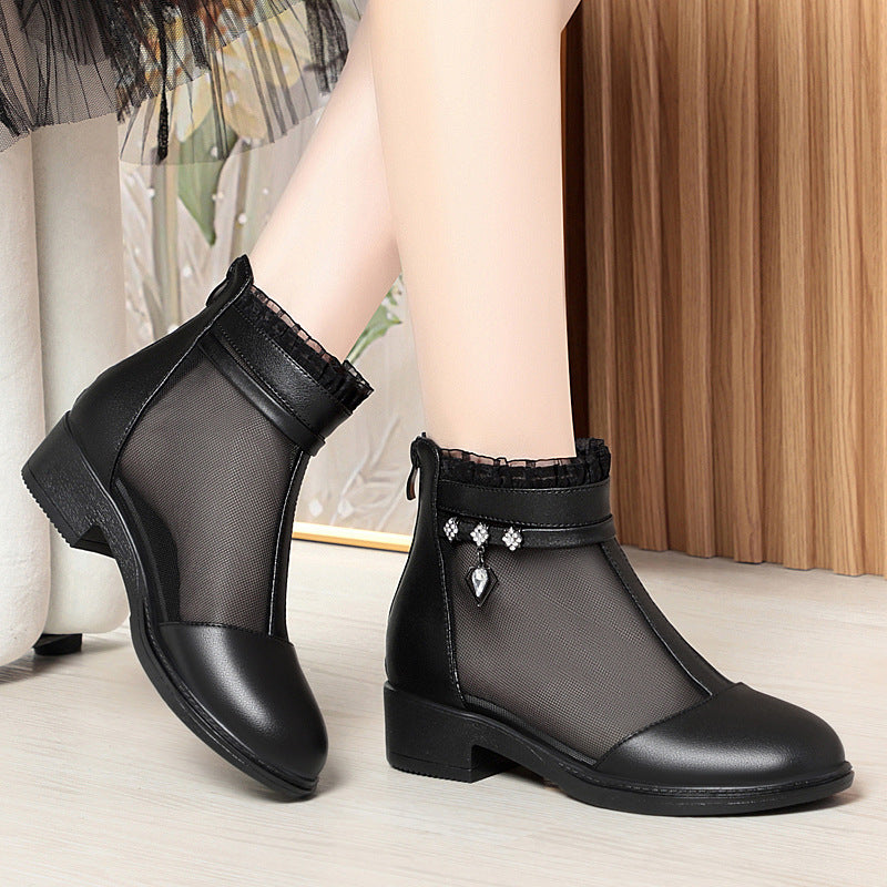 Damen Modische Ankle Boots mit transparentem Mesh-Einsatz und eleganten Schmuckdetails EB
