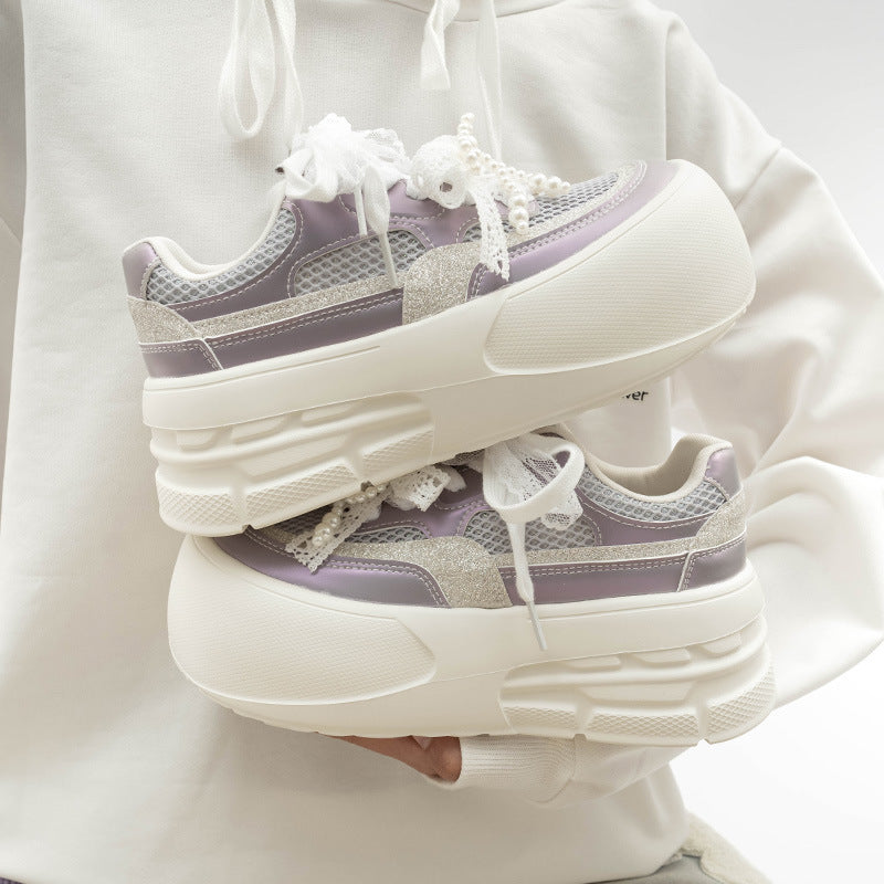 Damen Plattform Sneakers mit dekorativen Perlen und luftiger Mesh-Oberfläche EB