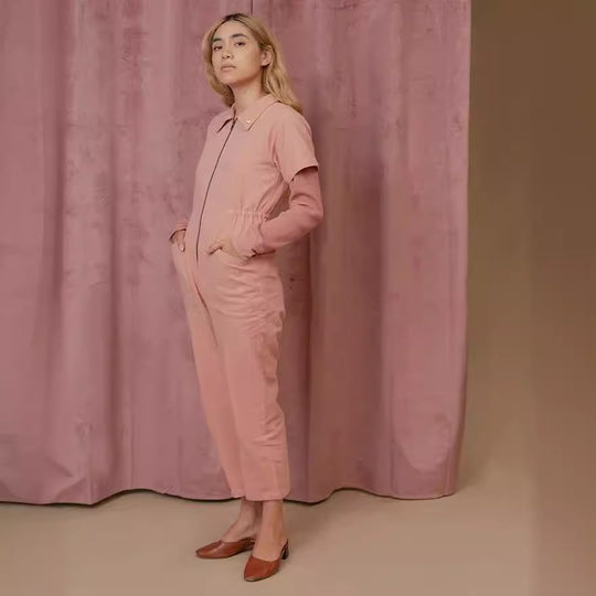 Damen legerer Jumpsuit mit praktischen Taschen und Reißverschluss EB