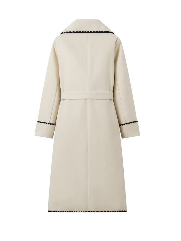 Damen eleganter Longcoat mit Bindegürtel und kontrastierenden Paspeln EB
