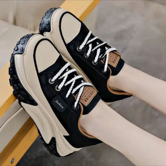 Damen Sportliche Sneaker mit rutschfester Sohle und verstärktem Komfort EB