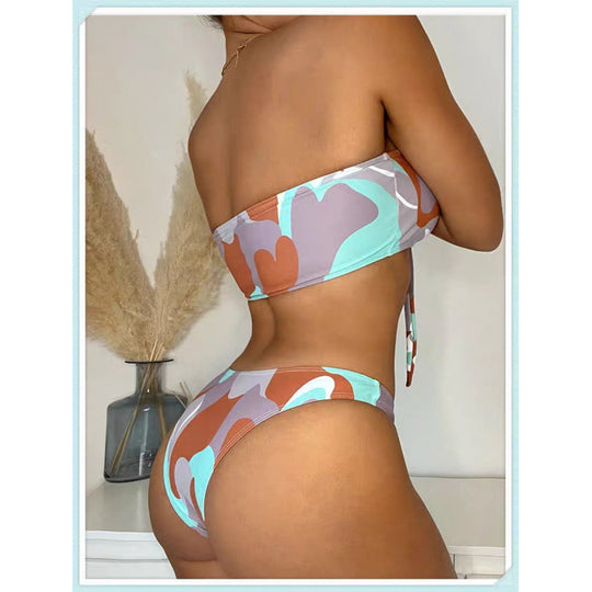 Damen Bikini-Set mit elegantem Wickelrock und modischem Muster EB