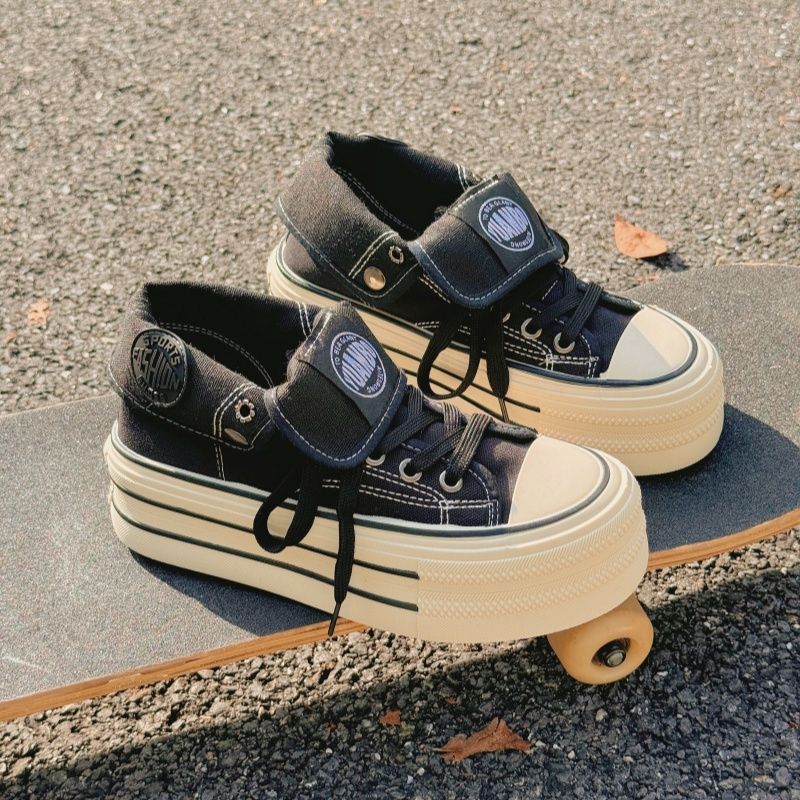 Damen Chunky Sneakers mit hohem Plateau und modischem Schnürsystem EB