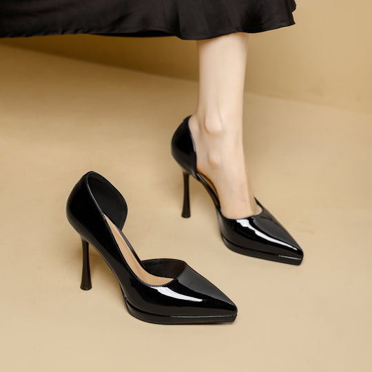 Damen elegante Stiletto-Pumps mit seitlichem Cut-Out und glänzender Oberfläche EB