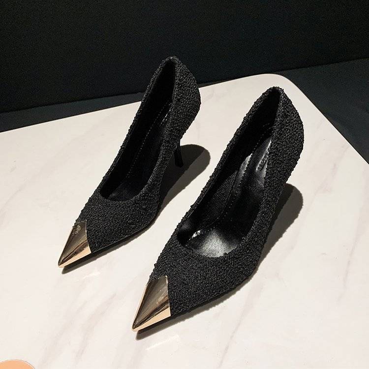 Damen elegante spitze Pumps mit metallic Akzenten EB