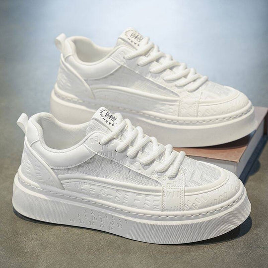 Damen Plateausneaker mit strukturierter Sohle und bequemer Polsterung EB