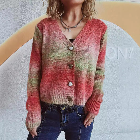 Damen Strickjacke mit luxuriösem Mohair-Material und modischen Herzknöpfen EB