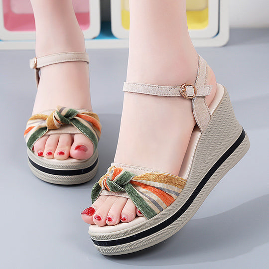 Damen Wedge-Sandaletten mit modischem Knotendesign und verstellbarem Riemen EB
