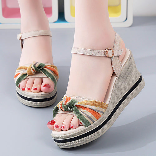 Damen Wedge-Sandaletten mit modischem Knotendesign und verstellbarem Riemen EB