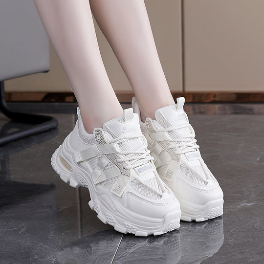 Damen Sportliche Sneakers mit atmungsaktivem Netzmaterial und stabiler Profilsohle EB