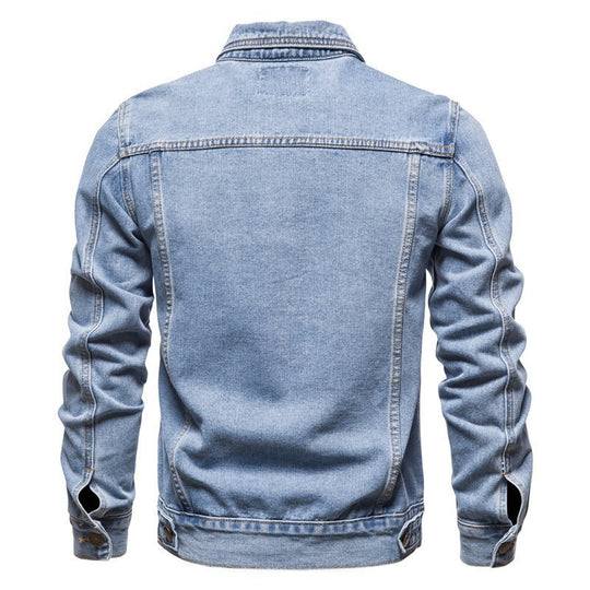 Herren nan taillierte Jeansjacke mit Brusttaschen, durchgehender Knopfleiste und Kontrastnähten EB