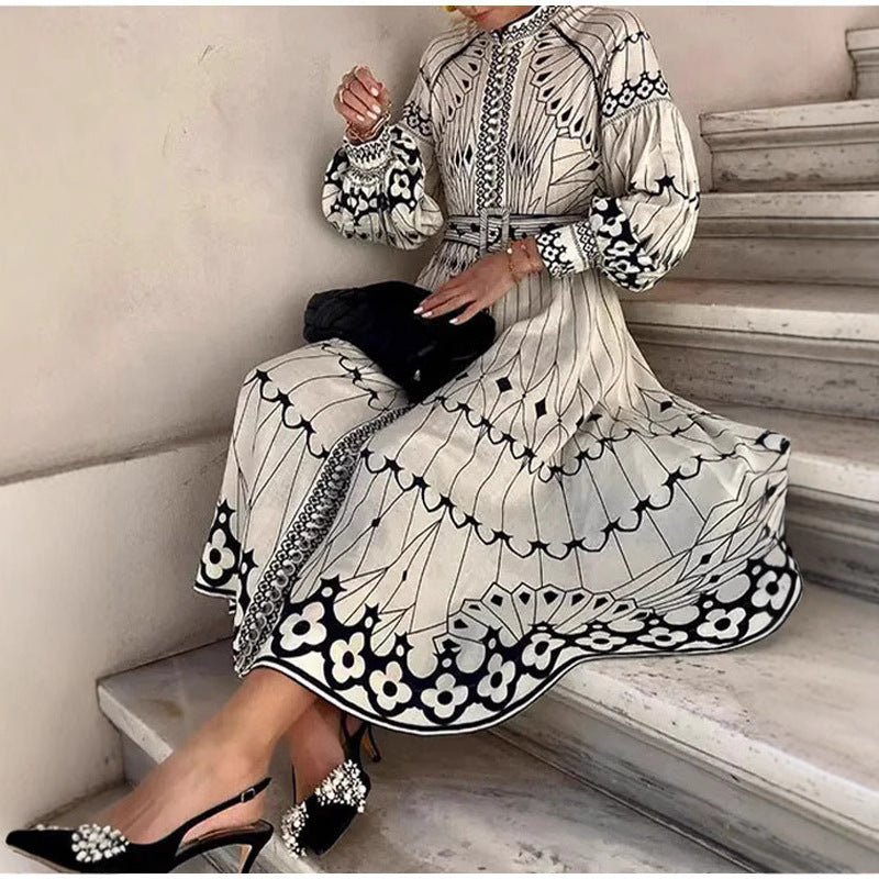 Damen Elegantes Hemdkleid mit grafischem Muster und schwingenden Ärmeln EB