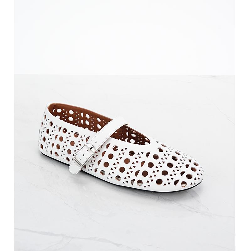 Damen Ballerinas mit perforiertem Design und verstellbarem Riemen EB