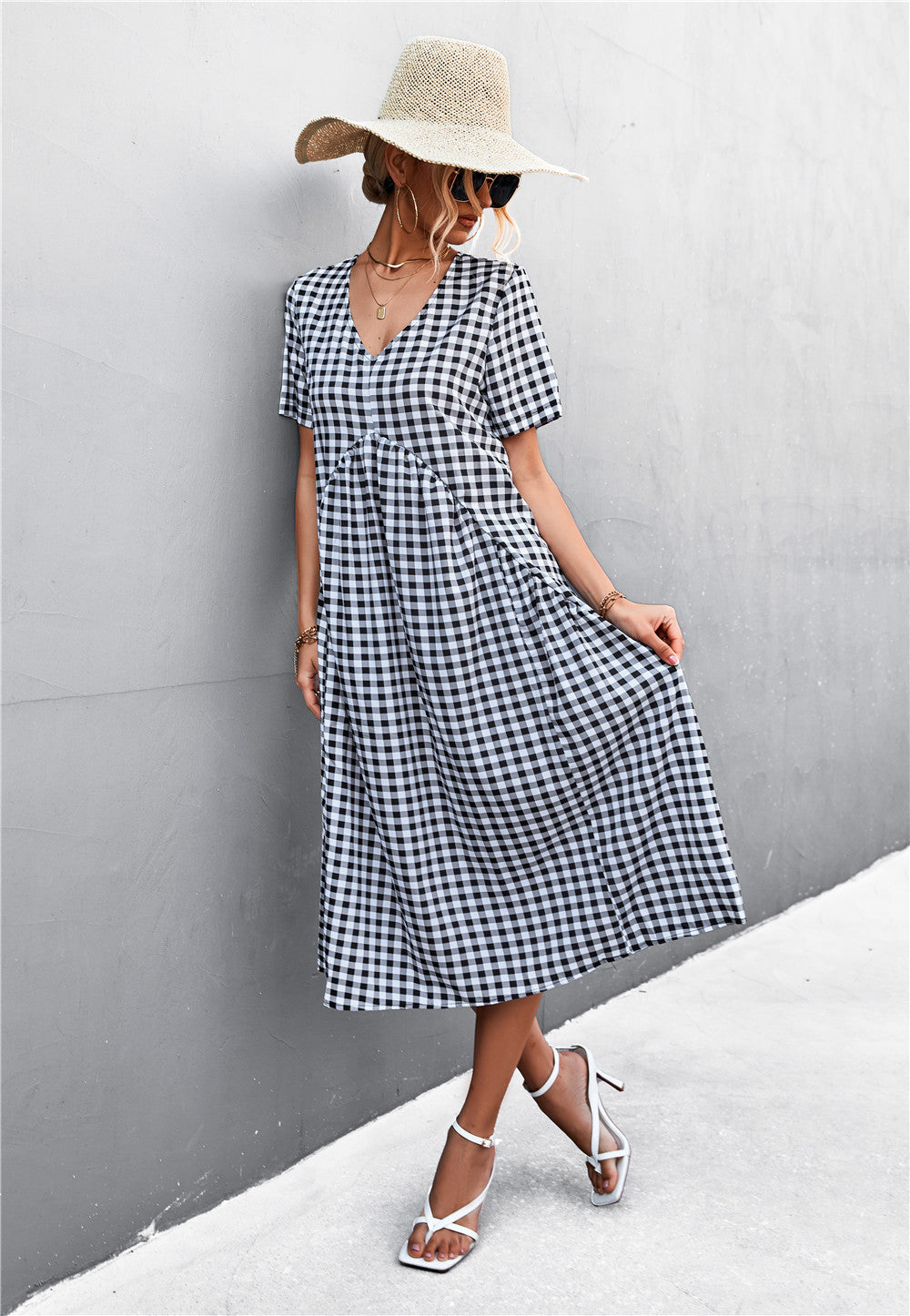 Damen V-Ausschnitt Midikleid mit kariertem Design und ausgestelltem Rock EB