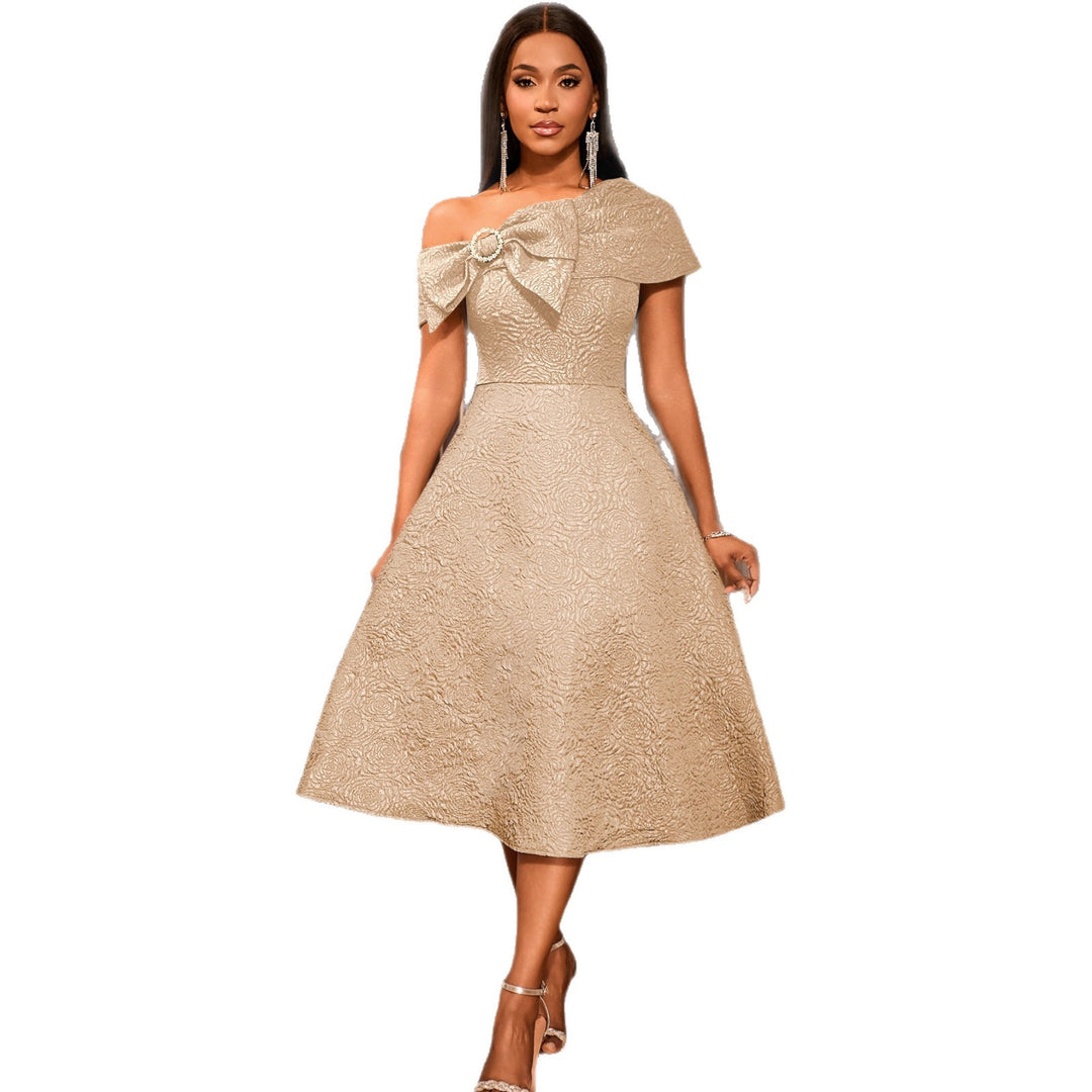 Damen Elegantes Kleid mit asymmetrischem Träger und Schleifen-Detail EB