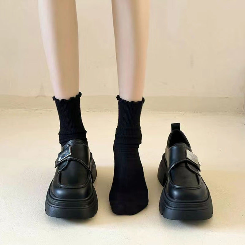 Damen Modische Schnürung Slipper mit glänzender Oberfläche und robustem Profil EB
