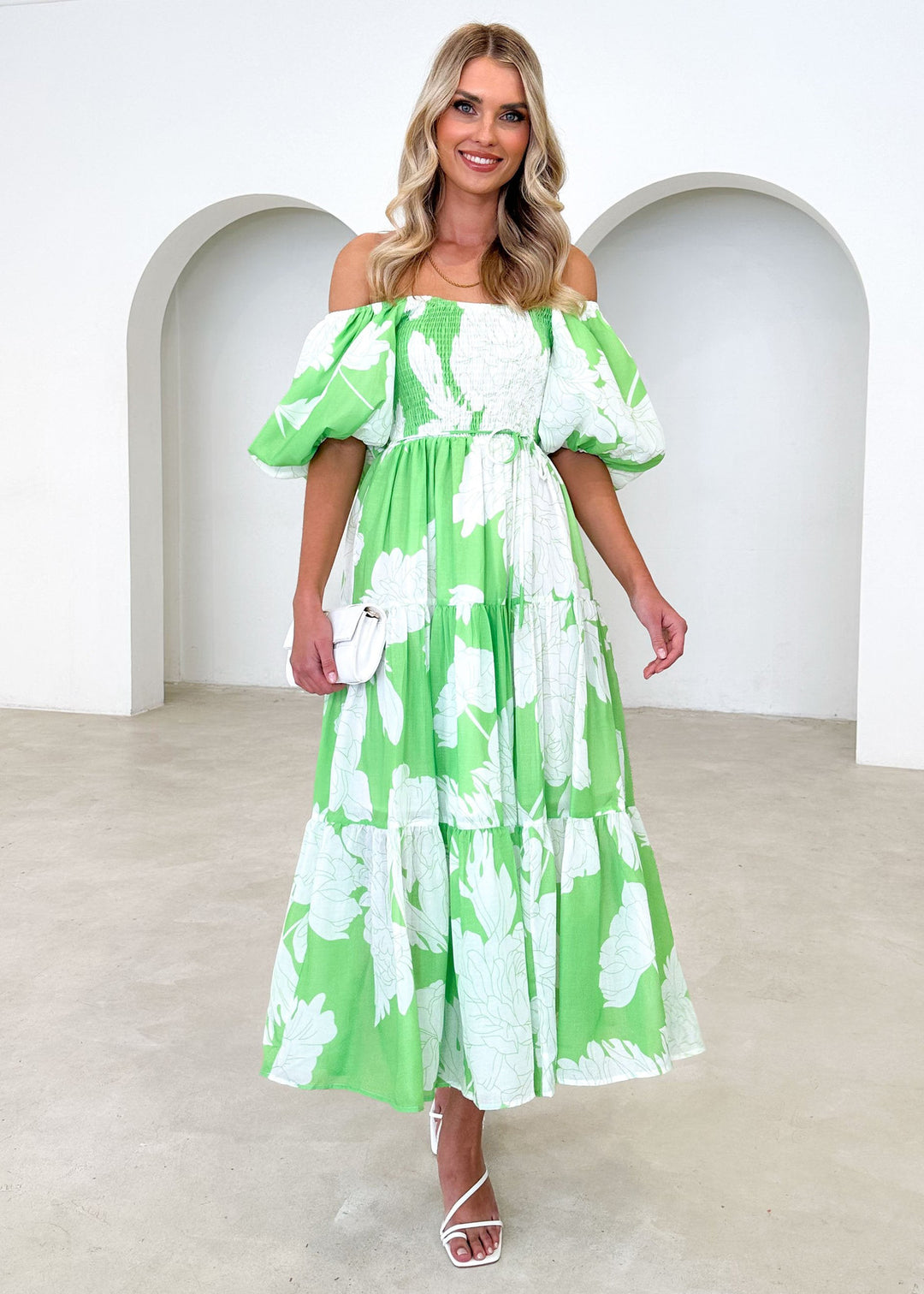 Damen Maxikleid mit schulterfreiem Schnitt und luftigen Puffärmeln EB