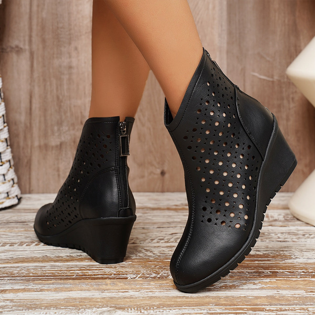 Damen Wedge-Stiefeletten mit perforiertem Obermaterial EB
