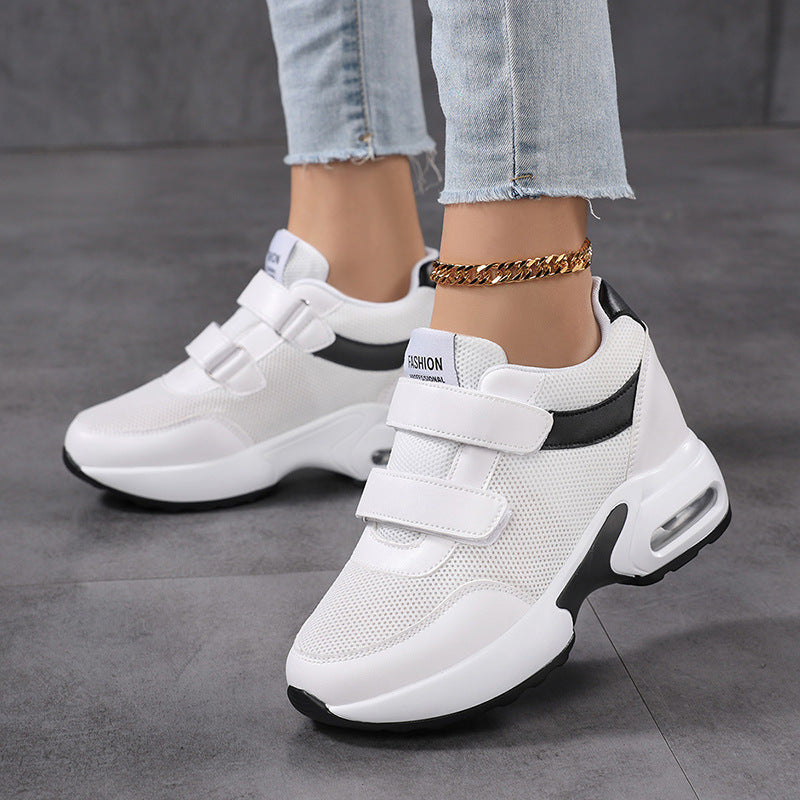 Damen Sportliche Sneakers mit Klettverschluss und dämpfender Sohle EB