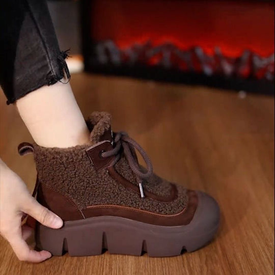 Damen Winterliche Sneakers mit kuscheligem Innenfutter und robuster Laufsohle EB