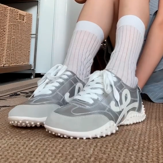 Damen Sportliche Sneakers mit modernem Obermaterial und rutschfester Sohle EB