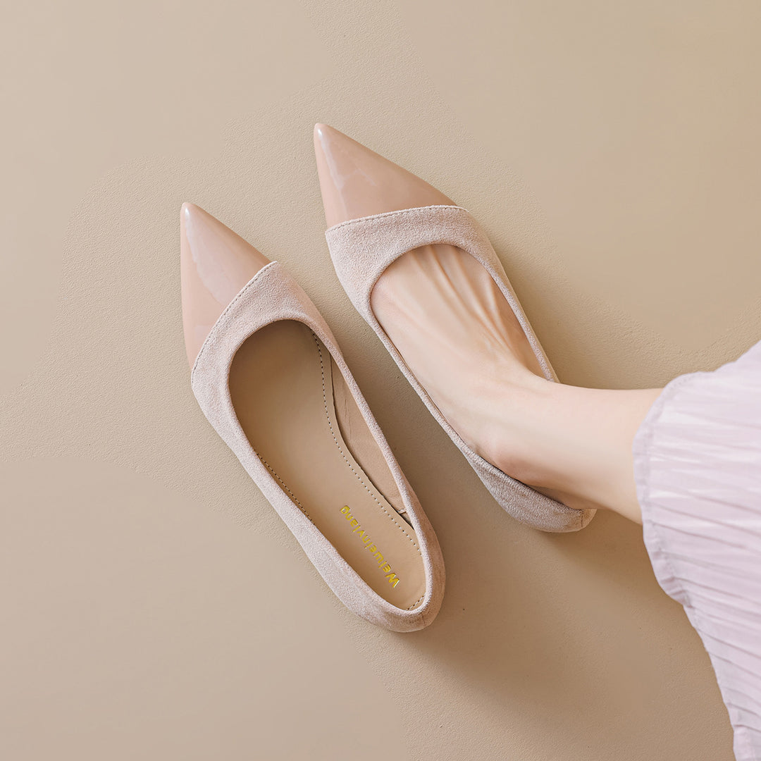 Damen elegante Ballerinas mit spitzem Zehendesign und schimmerndem Lackeinsatz EB