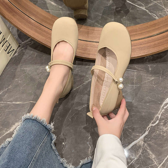 Damen Ballerina mit eleganter Riemchen-Details und Perlenapplikation EB