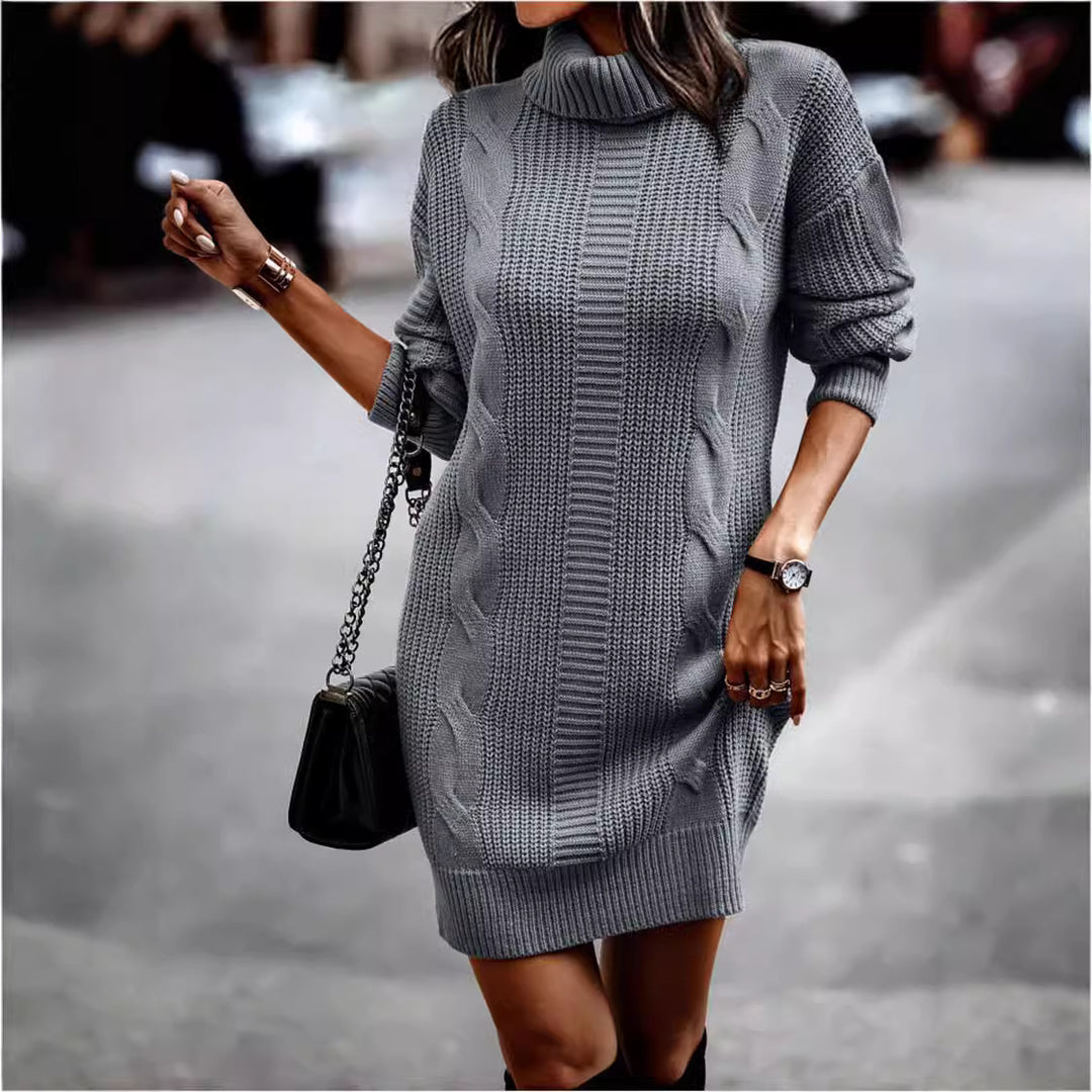 Damen Strickkleid mit modernem Zopfmuster und hochgeschlossenem Kragen EB