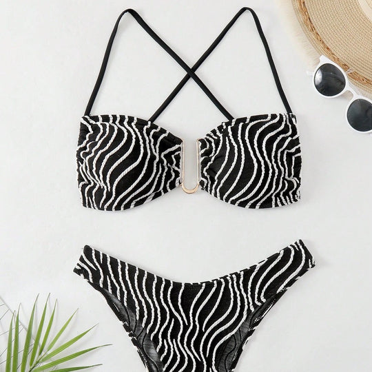 Damen Bikini mit elegantem Schnitt und modernem Muster EB
