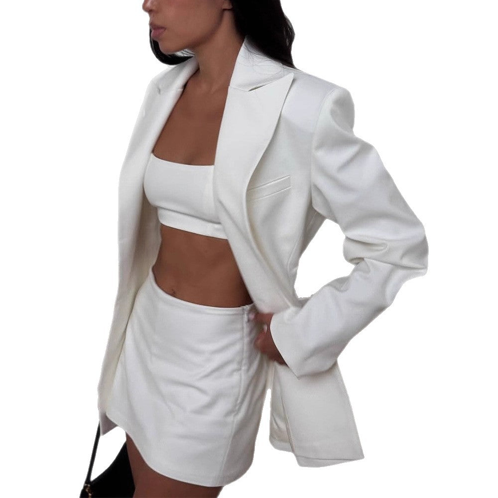 Damen Eleganter Blazer mit tailliertem Schnitt EB