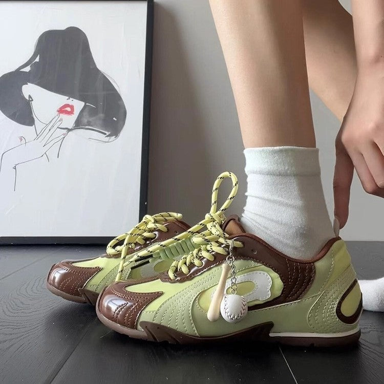 Damen modische Sneakers mit einzigartigem Design und atmungsaktiver Oberfläche EB