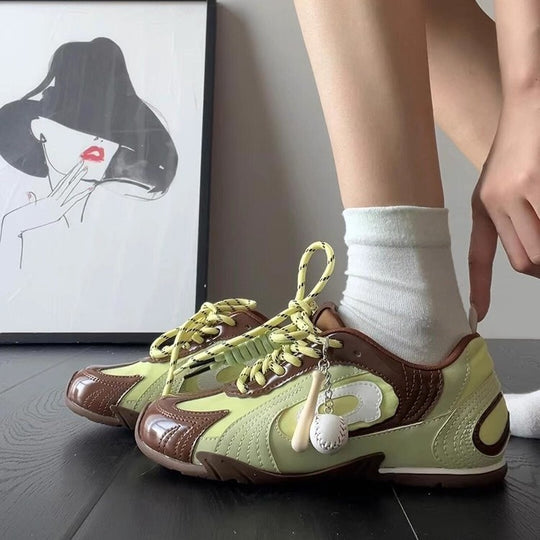 Damen modische Sneakers mit einzigartigem Design und atmungsaktiver Oberfläche EB