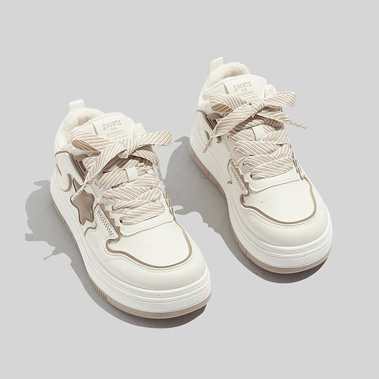 Damen Sportliche Winter Sneakers mit warmem Futter und verspieltem Sternenmotiv EB