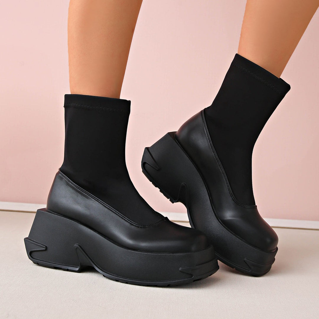Damen Plateau-Sneaker mit elegantem Sockendesign und rutschfester Sohle EB