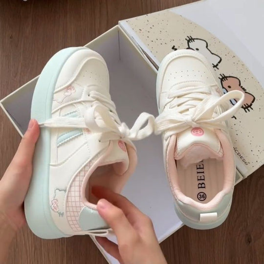 Damen Komfortable Sneaker mit verspieltem Design und hochwertiger Polsterung EB