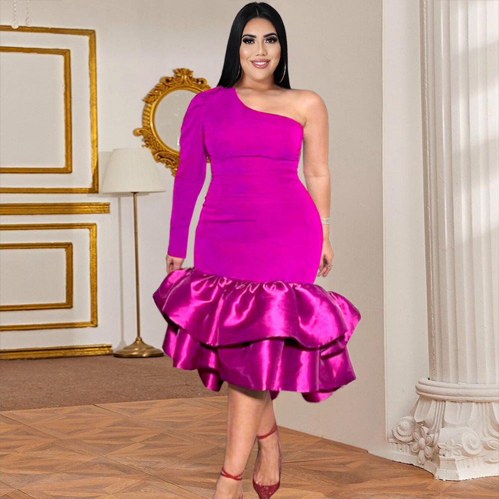 Damen Abendkleid mit asymmetrischem Design und voluminösem Rüschenrock EB