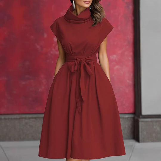 Damen Kleid mit schicker, geraffter Kapuze und praktischen Taschen EB