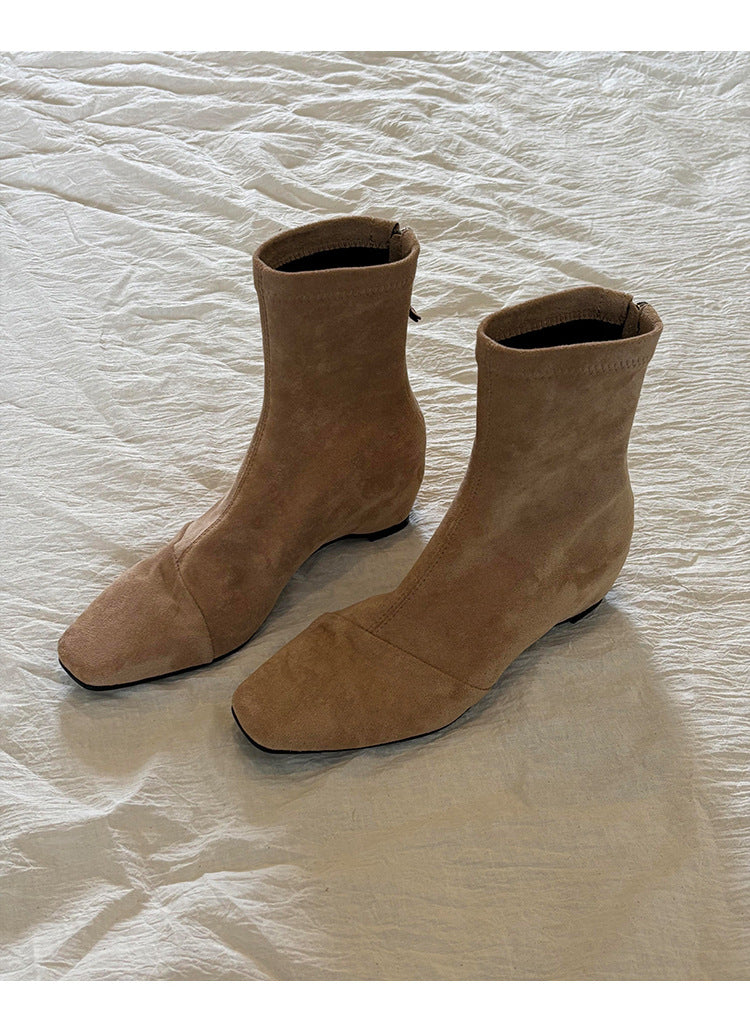 Damen elegante Ankle Boots mit spitz zulaufender Zehenpartie und komfortablem Blockabsatz EB