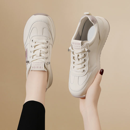 Damen Bequeme und trendige Sneakers mit eleganter Struktur EB
