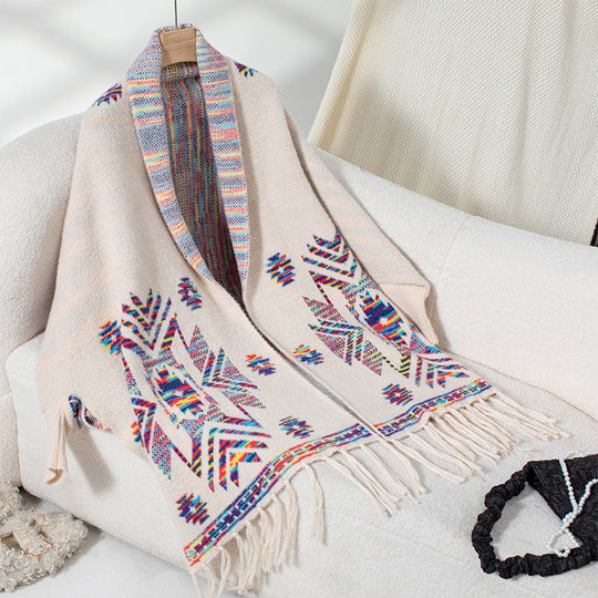 Damen Strickponcho mit buntem Navajo-Muster und fransigem Saum EB
