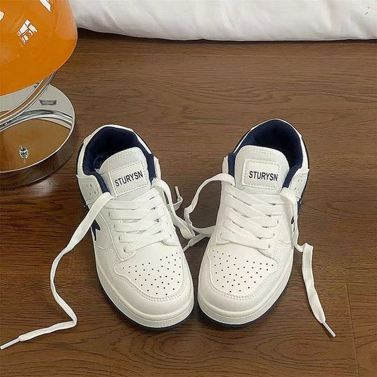 Damen Sneakers im sportlich-modernen Design mit atmungsaktiven Einsätzen und gepolsterter Innensohle EB