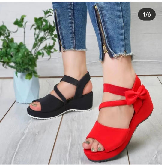 Damen Wedge-Sandalen mit dekorativem Schleifen-Detail und elastischem Riemen EB