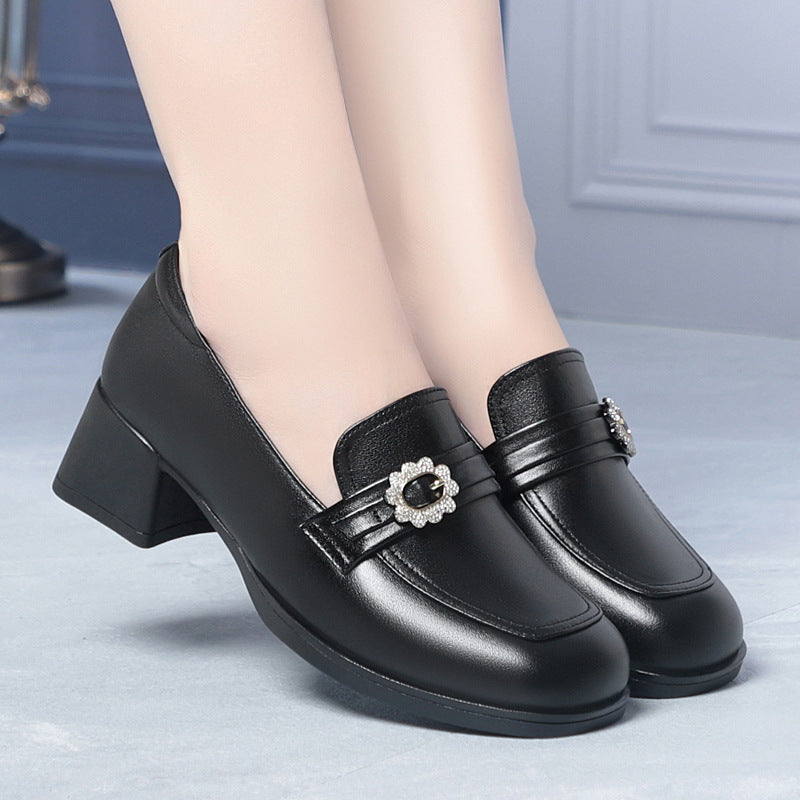 Damen Elegante Mokassins mit modischem Schmuckdetail und komfortablem Blockabsatz EB