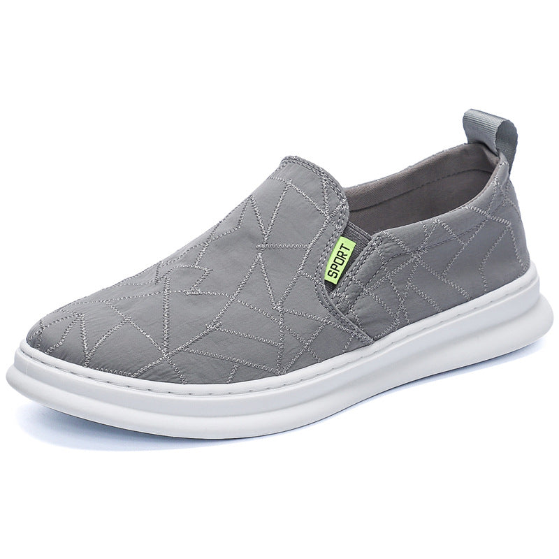 Damen Slip-On Sneakers mit atmungsaktiver Oberflächenstruktur und flexibler Sohle EB